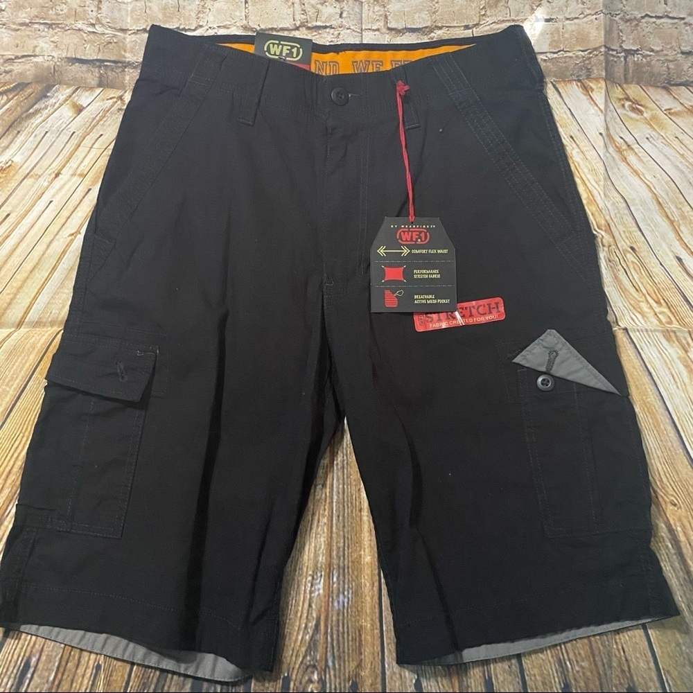 NWT WF1 Black Comfort Flex Waist Cargo Shorts